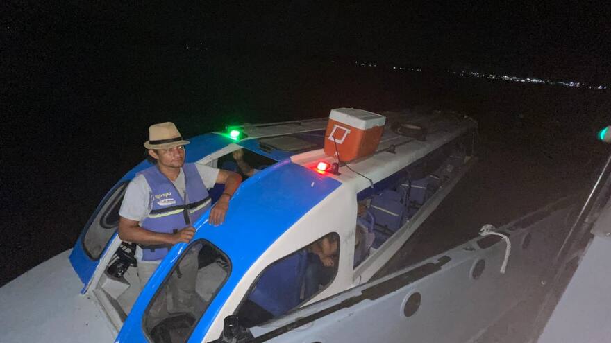 Armada de Colombia rescató a 23 personas que estaban a la deriva en el río Amazonas