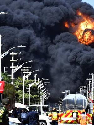 Incendio en la Vía 40 | Columna de Rafael L. de Fex A.
