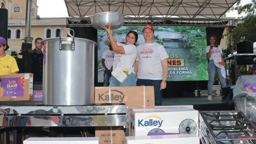 Emprendedores de Sucre Escucha recibieron sus activos productivos