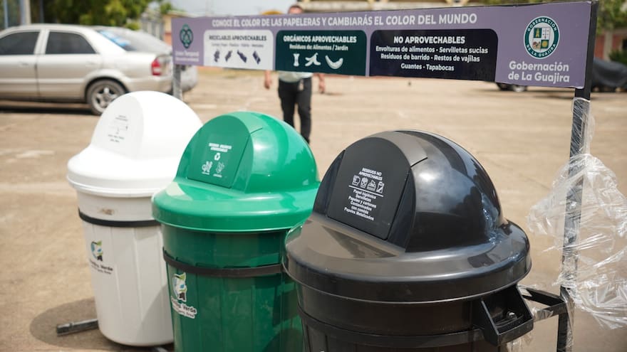 Instalan 450 puntos ecológicos para fortalecer la cultura ambiental en La Guajira