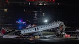 Pasajeros relataron los momentos del accidente de avión en la pista del aeropuerto LaGuardia de Nueva York