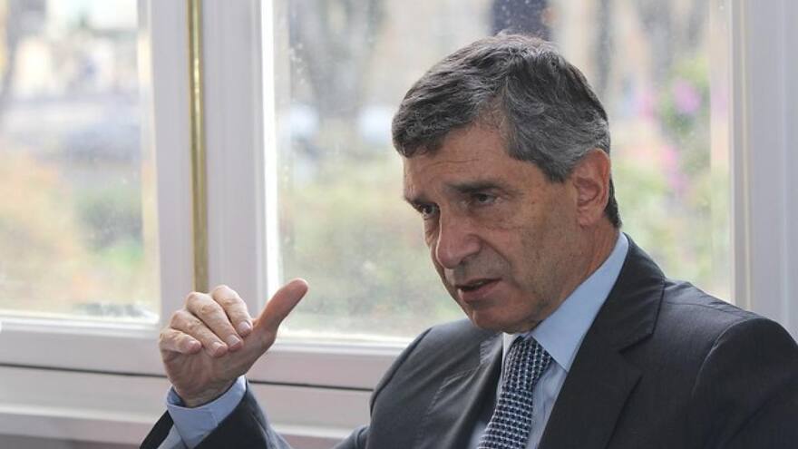 Rafael Pardo sufrió un infarto y fue atendido en la clínica Shaio