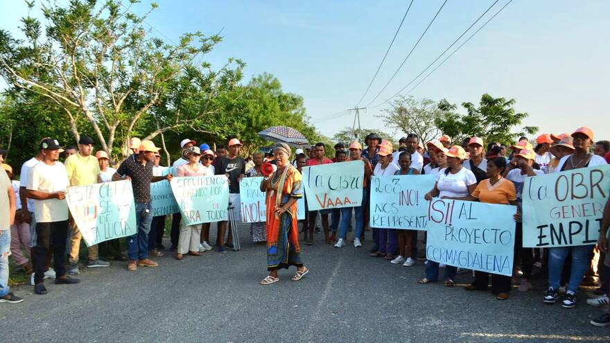Comunidad de Santa Lucía respalda ubicación original del muro de protección contra inundaciones