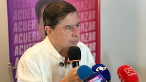 Juan Fernando Cristo anunció a Norma Constanza Vera como su fórmula vicepresidencial