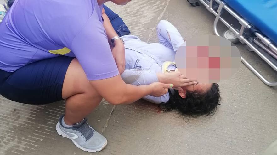 Motociclista arrolla a estudiante del Sena en el barrio Ciudad Caribe
