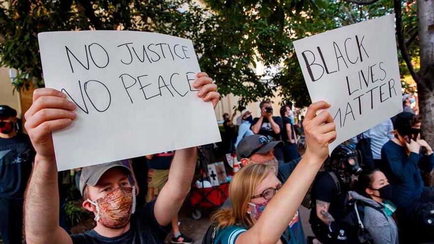 Las protestas por la violencia policial en EEUU apuntan ahora a Trump