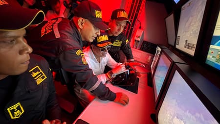 Armada recupera cinco objetos del Galeón San José