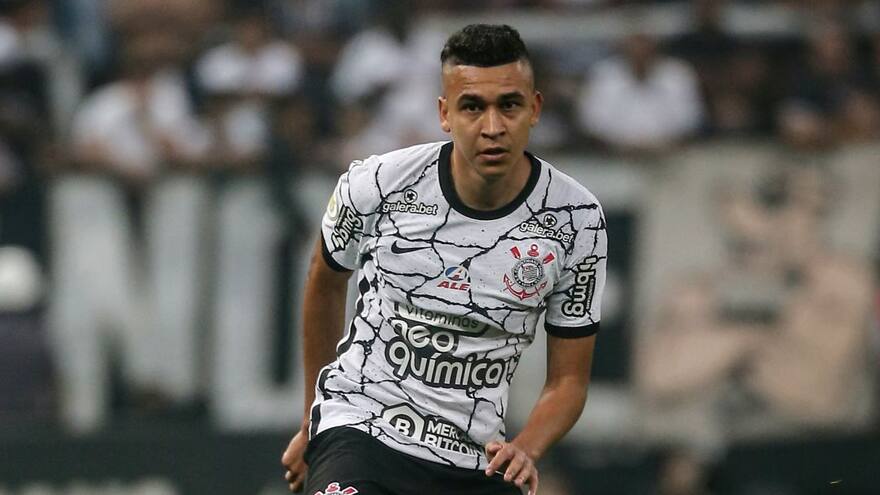 El Corinthians de Cantillo jugará contra Flamengo por la Copa brasileña