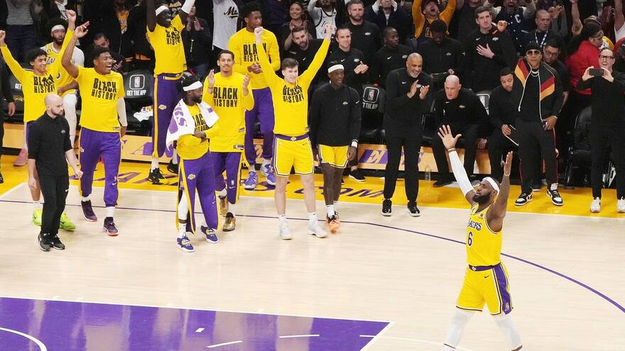 LeBron James supera a Kareem Abdul-Jabbar y se convierte en el maximo encestador se la NBA