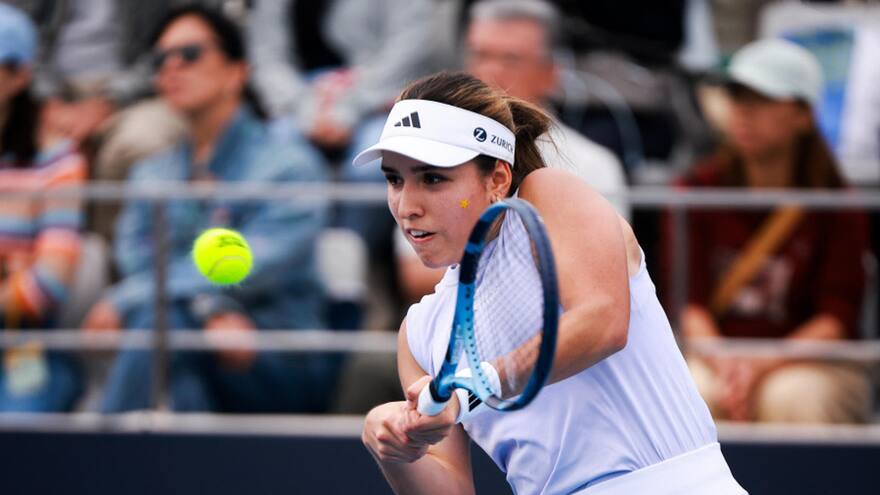 La colombiana Camila Osorio avanza en el Abierto de China y se cita con Iga Swiatek