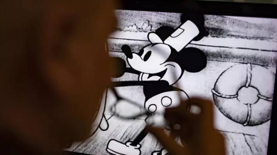 Mickey Mouse pasará a ser de dominio público. ¿Qué significa eso?