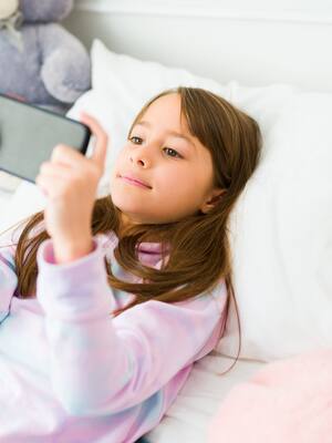 Redes sociales y menores: ¿una medida necesaria o un reto imposible?