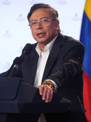 Cuando el ego sustituye el deber y la patria responde