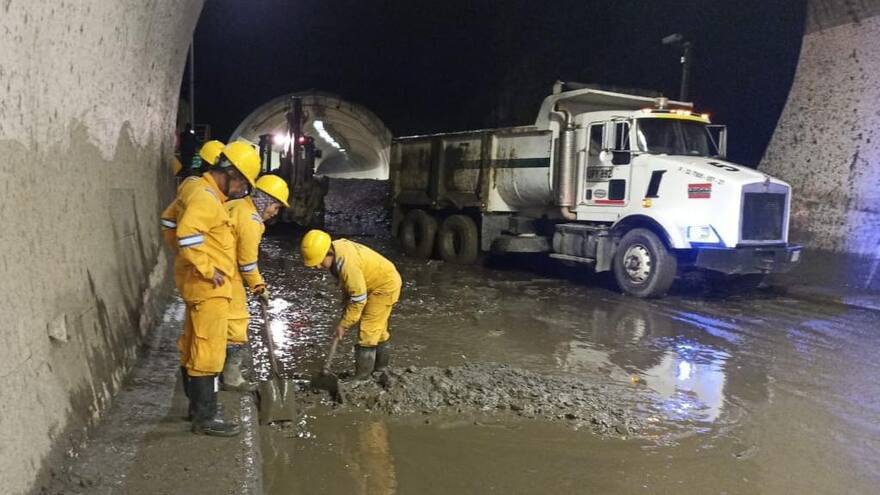 Vía La Línea entre Calarcá y Cajamarca permanece cerrada y hay nuevos aludes