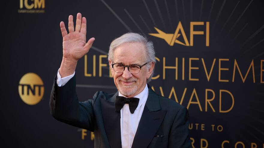 Steven Spielberg entra en el club de los EGOT tras ganar su primer Grammy