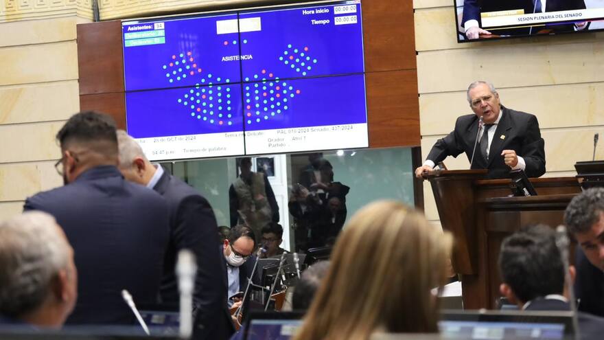 Iván Name asegura que no hay ilegalidad en conversación con magistrado Fernández