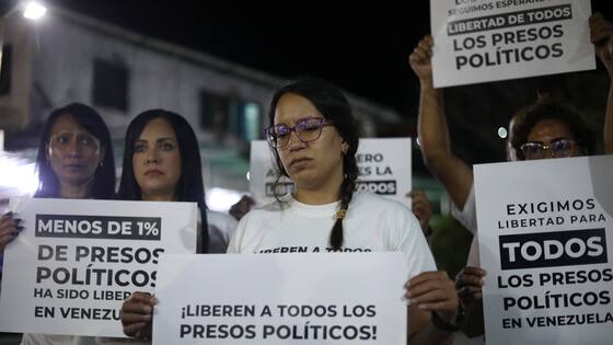 Organizaciones denuncian más de medio centenar de presos políticos excarcelados en Venezuela