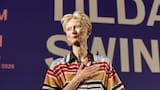 Tilda Swinton defiende en Cannes la inteligencia de los humanos sobre la de la IA