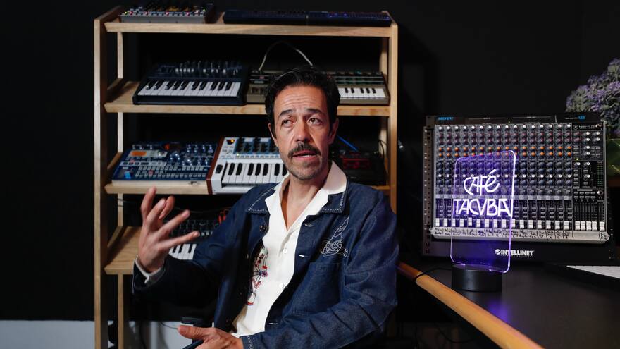 Café Tacvba celebra 35 años con nueva canción sobre la migración