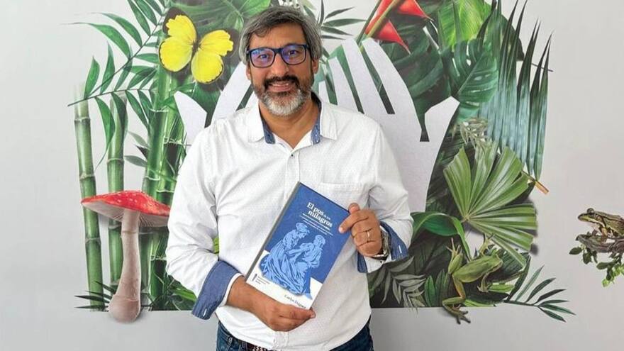 Carlos Dáguer: “El libro ‘El pus de los milagros’ es una aventura por la primera campaña de vacunación”