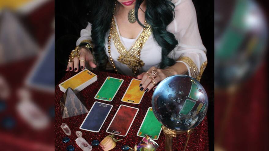 Incertidumbres, arcanos y tarot, la otra cara del coronavirus