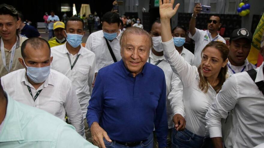 Rodolfo Hernández, en UCI tras cirugía por cáncer de colon: parte médico y todo lo que sabe sobre su salud