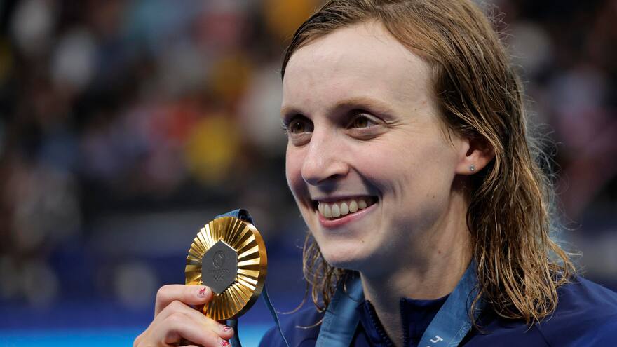 Ledecky agiganta su leyenda como la mejor nadadora de todos los tiempos