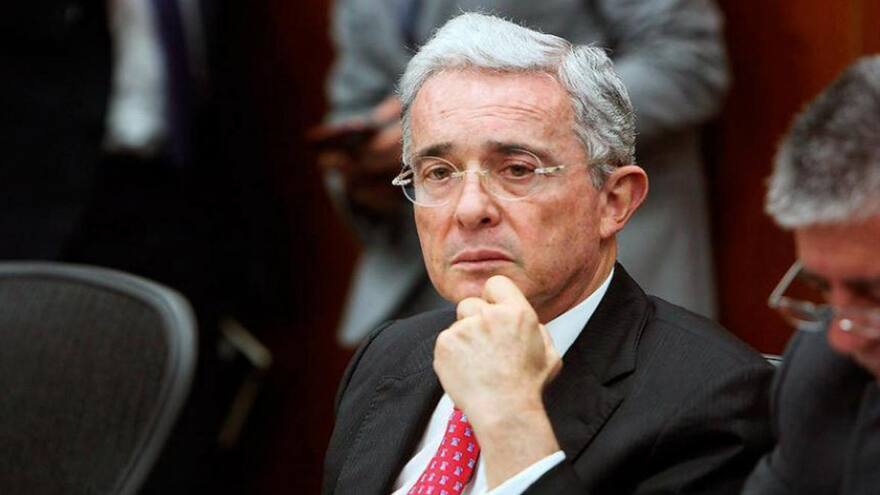 Las reacciones al primer borrador del proyecto de amnistía que propone Uribe