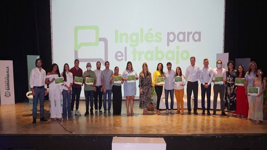 Distrito y Promigas graduaron 225 jóvenes de ‘Inglés para el Trabajo’