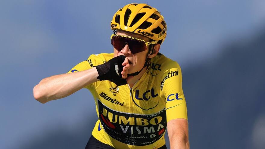 Vingegaard afianzó su victoria en el Tour tras el derrumbe de Pogacar