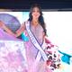 Andrea Romero recibe la banda para representar al Atlántico en Miss Mundo