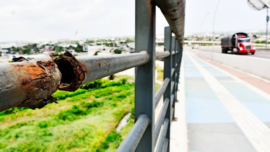 Veedores alertan sobre el mal estado del nuevo puente Pumarejo