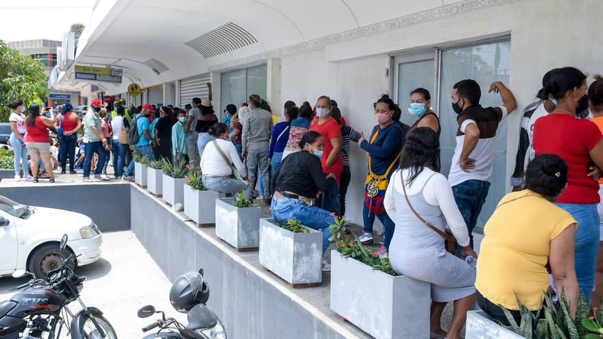 Patrulla Covid-19 atendió caso de aglomeraciones por cobro de subsidio