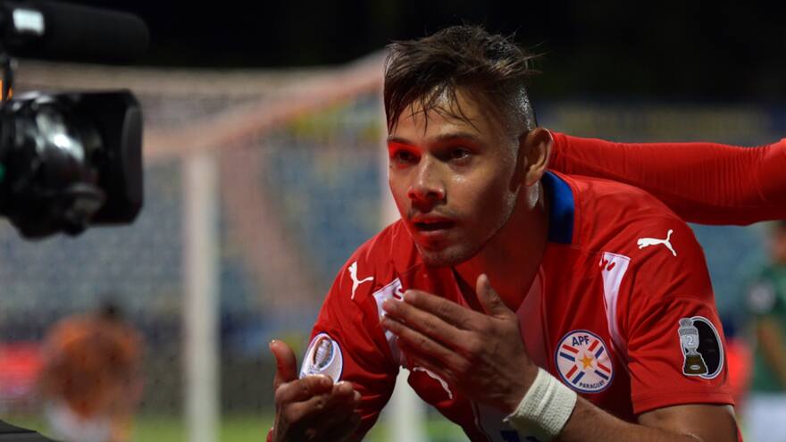 Ángel Romero desquició a Bolivia en el debut en la Copa América
