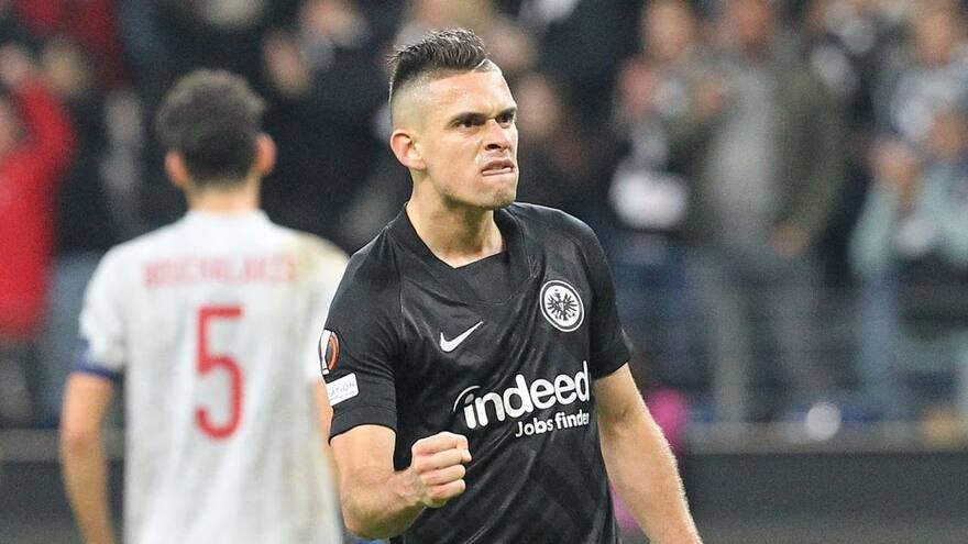 Olympique de Lyon y Olympiacos muestran interés por contratar al barranquillero Rafael Santos Borré, que no sigue en el Eintracht Frankfurt