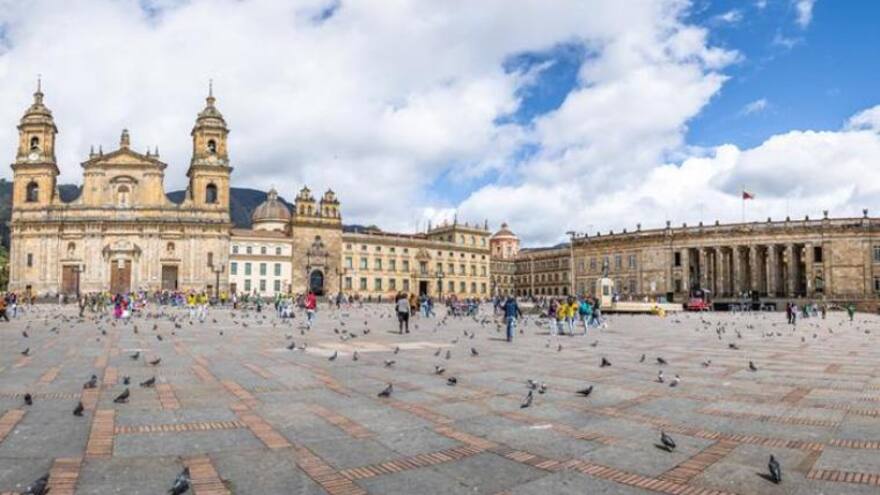 Opositores convocan plantón frente al Congreso el sábado 20 de julio