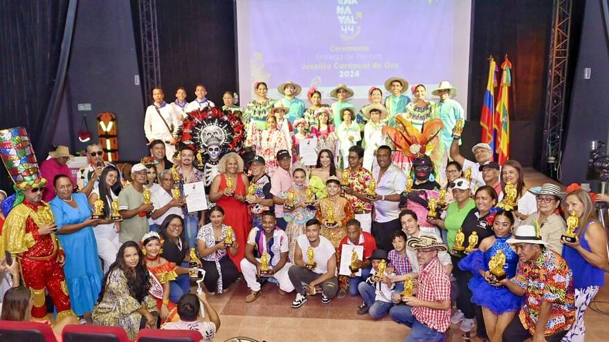Carnaval de la 44 entrega los premios 'Joselito Carnaval de Oro'