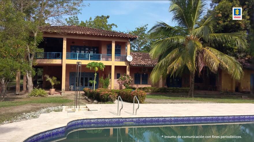 Embargan hacienda de 6 millones de dólares de las AUC