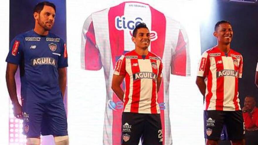 Junior presentará un tercer uniforme a finales de mes