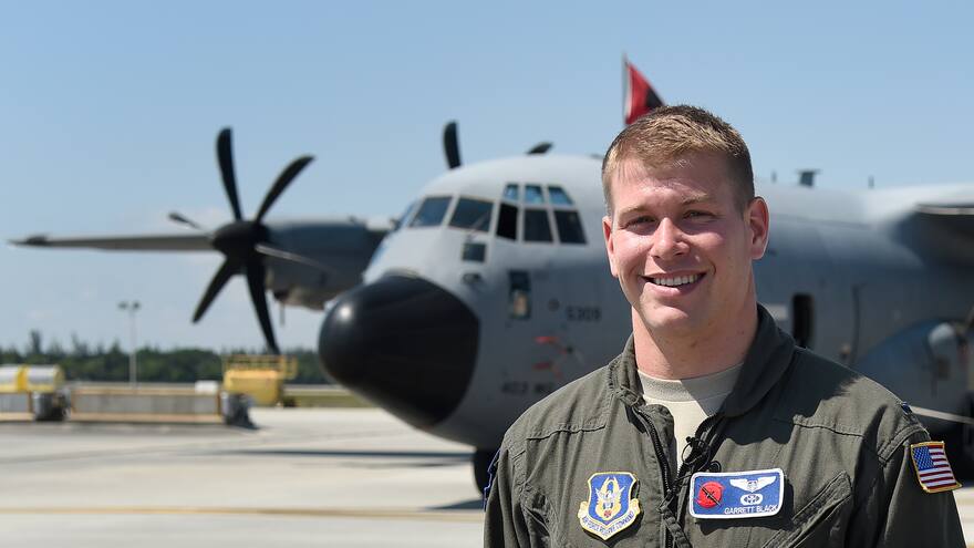 Cazador de huracanes describe el ojo de la tormenta como 'una montaña rusa'