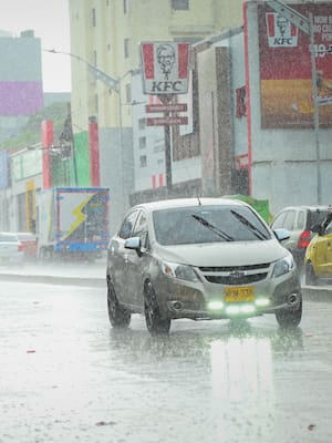 Cipote aguacero en carnaval