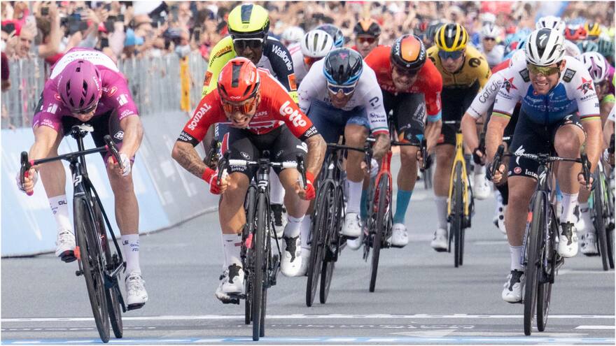 Arnaud Démare repite victoria en el Giro y Gaviria sigue sin ganar