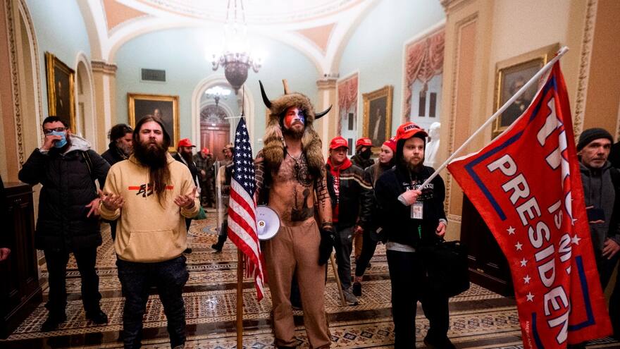 Fanáticos de Trump se toman el Capitolio
