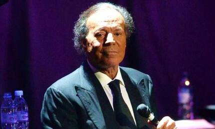 La Fiscalía de la Audiencia Nacional española investiga una denuncia contra Julio Iglesias