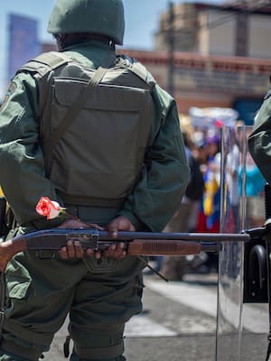 Entre la soberanía y la gente