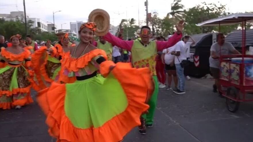 Magdalena: alegre y colorida la Batalla de Flores en Santa Marta