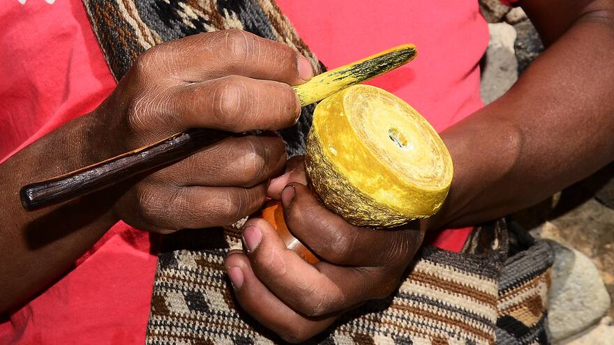 Poporos y mochilas, símbolos de los indígenas de la Sierra