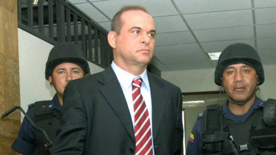 Las diez medidas de aseguramiento contra Salvatore Mancuso