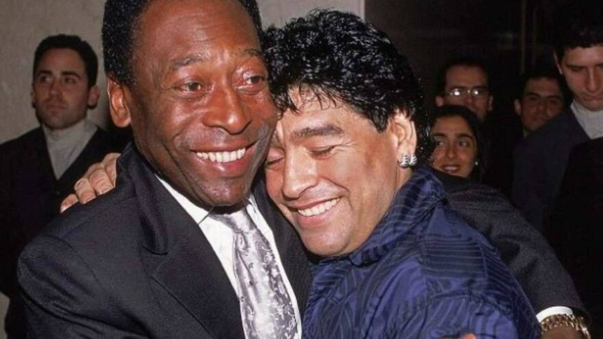 Murió Pelé: ‘O Rei’ y Maradona jugarán juntos en el cielo