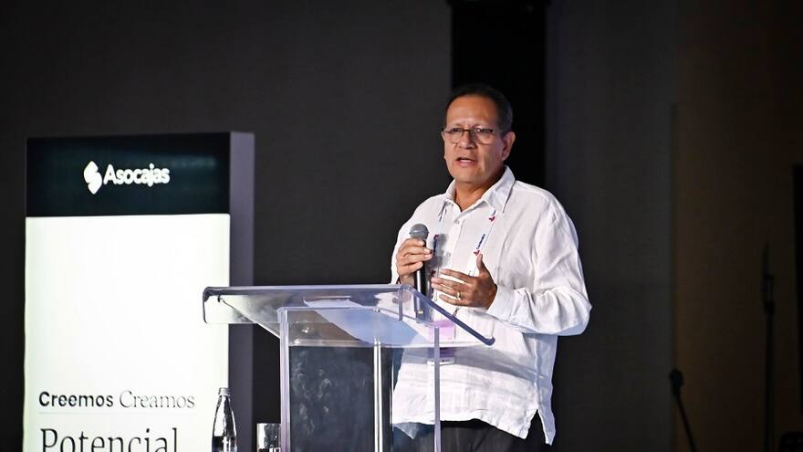 'Las cajas de compensación no representan a ningún clan político'